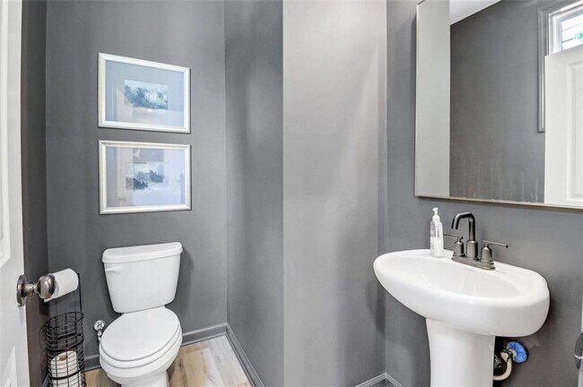 Building Photo - 4443 Buckley Way #65