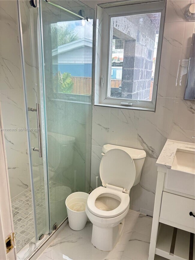 Building Photo - 2951 SW 23rd St