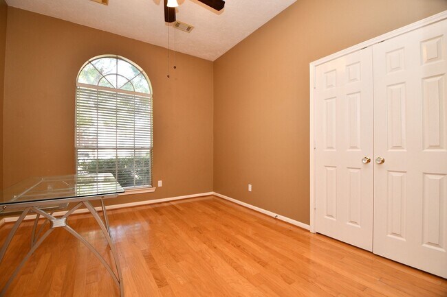 Building Photo - 1215 Wood Haven Ct