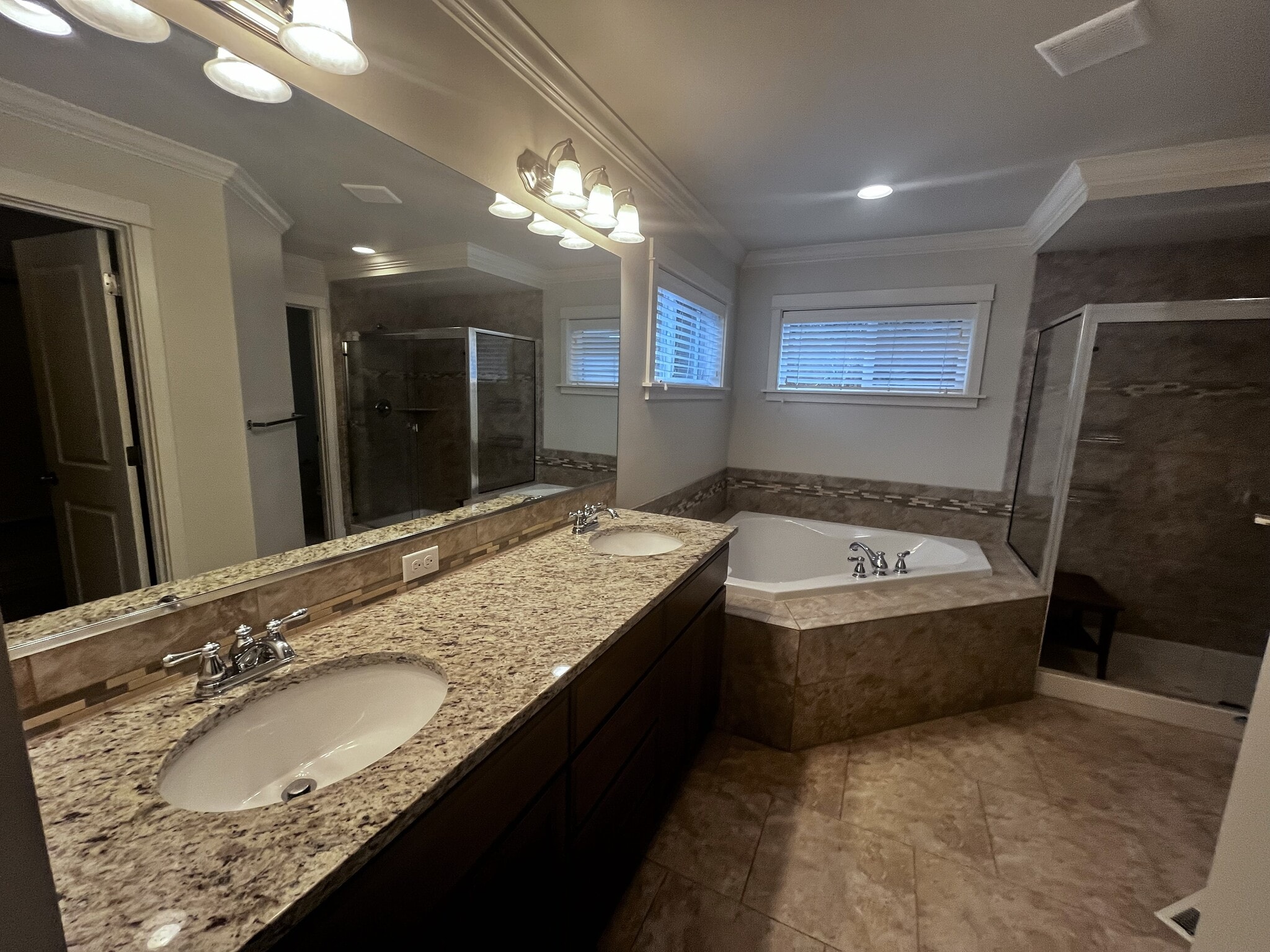 Building Photo - 17312 122nd Ave NE