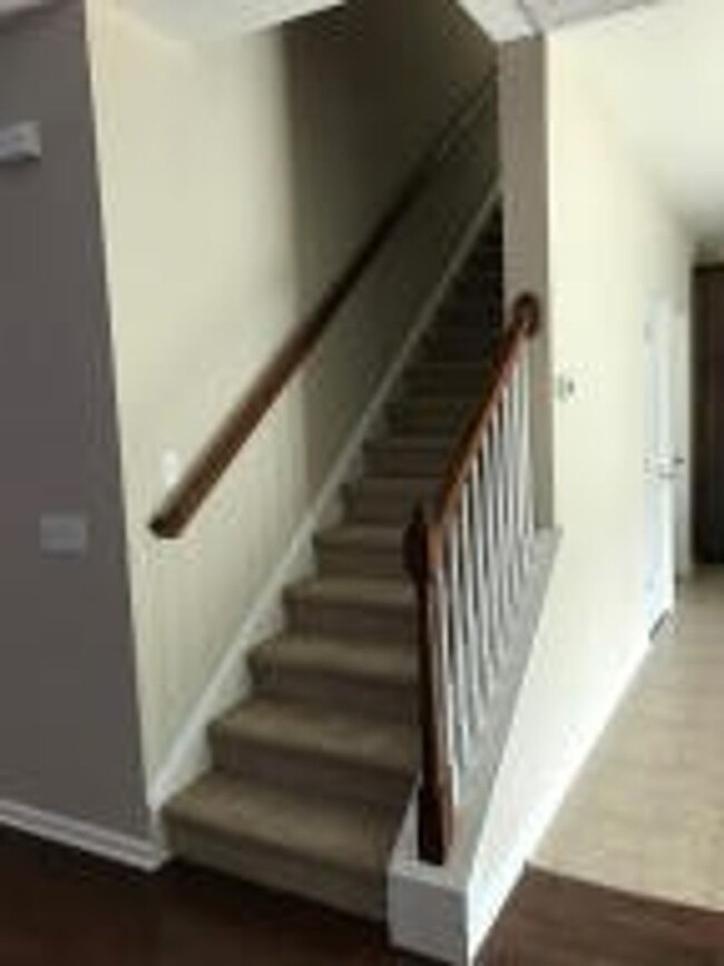 Building Photo - Two story traditional home in Sophia Landing.