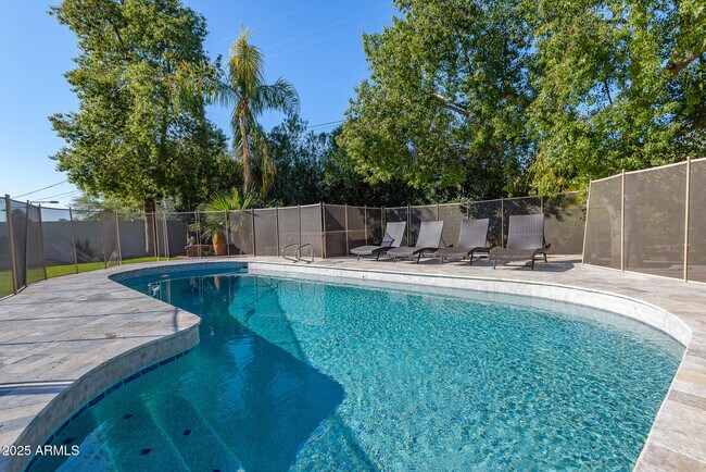 Building Photo - 11212 N Sundown Dr