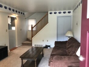 LivingRoom-1a - 101 N 6th Ave