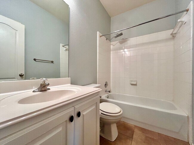 Building Photo - 1801 Rachel Ln