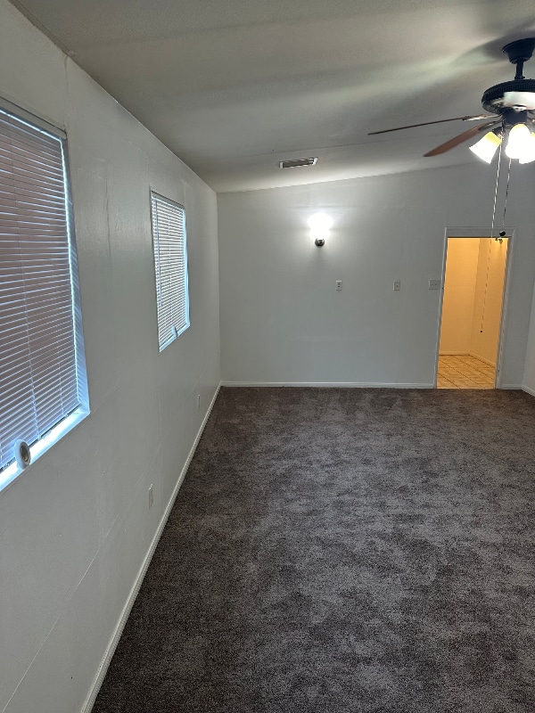 Building Photo - 260 E 46th St