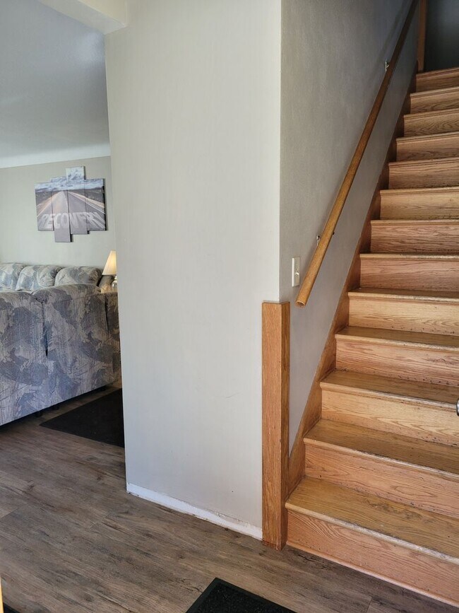 Building Photo - Single Family Home