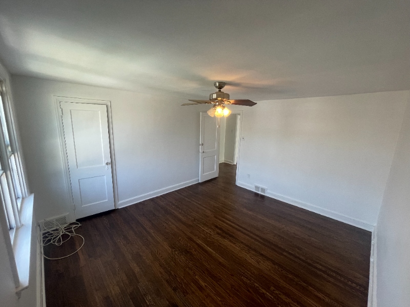 Building Photo - 938 Brenton Rd