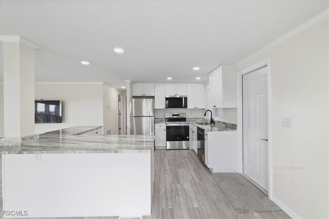 Building Photo - 62 Kiowa Dr N