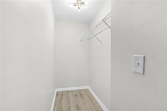 Building Photo - 4188 Fontana Ct
