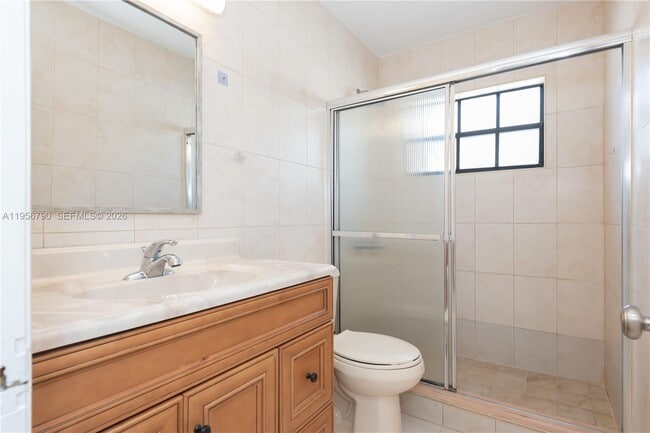 Building Photo - 2617 SW 32nd Ct