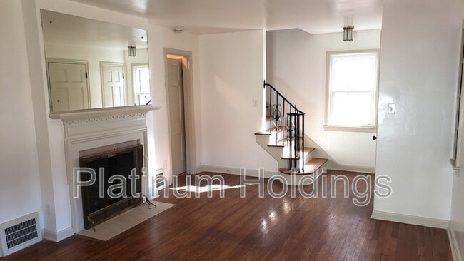 Building Photo - 3781 Northwood Rd