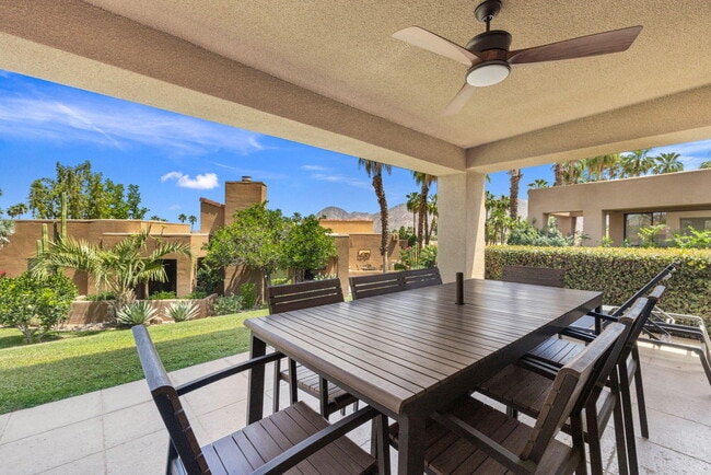 Building Photo - 73416 Mariposa Dr