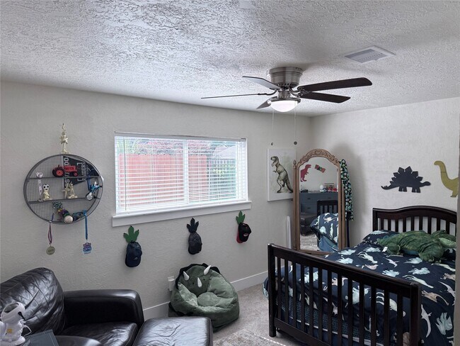 Building Photo - 4012 Chile Dr