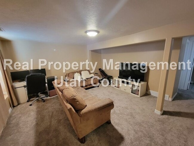 Building Photo - 7971 Wycliffe Way
