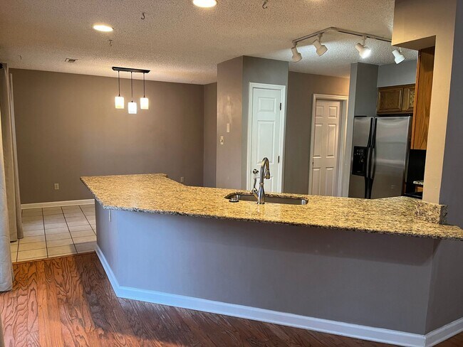 Building Photo - Knoxville 37922, 3 bedroom, 2 bath home with a lot of storage - Call Susan Niedergeses (865) 300-...