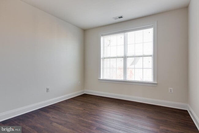 Building Photo - 7757 Crystal Brook Way