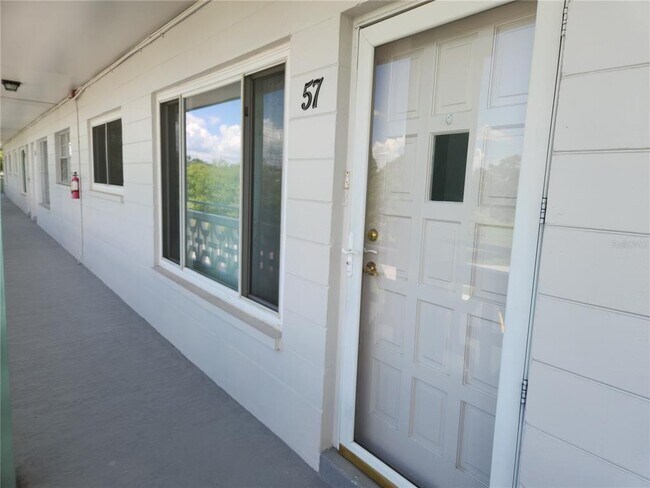 Building Photo - 2455 Finlandia Ln
