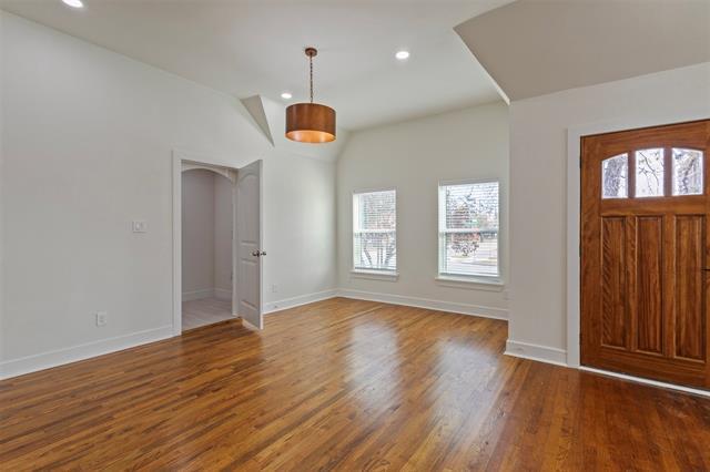 Building Photo - 2317 Peabody Ave