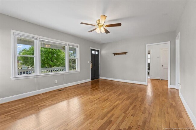 Building Photo - 813 McPherson Ave