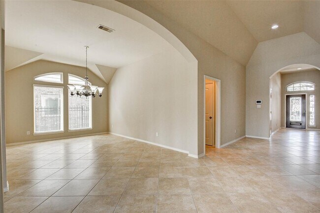Building Photo - 26303 Crystal Cove Ln