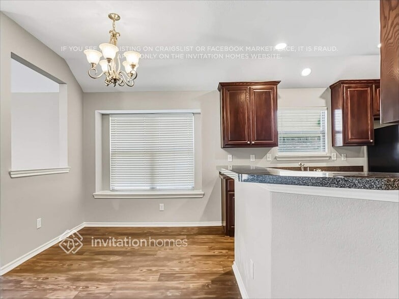 Building Photo - 413 Windridge Dr