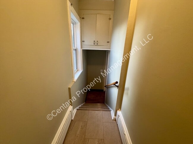 Building Photo - Semi-Furnished 5 bed 2 bath with large fenced yard for rent!