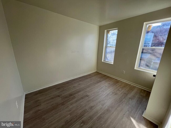 Building Photo - 258 S Cecil St