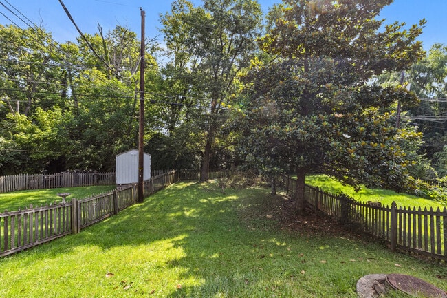 Building Photo - 416 Chelsea Woods Dr