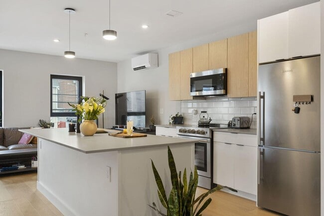 Building Photo - Fully Furnished 2BR condo for rent