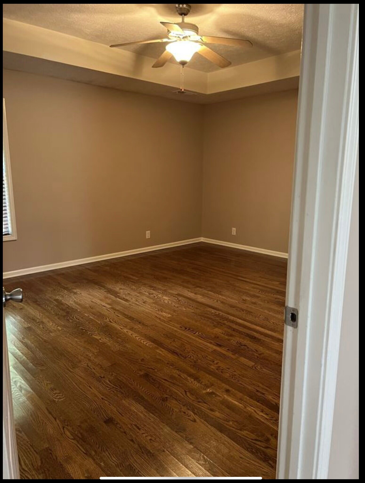 Building Photo - 1053 Red Apple Ct