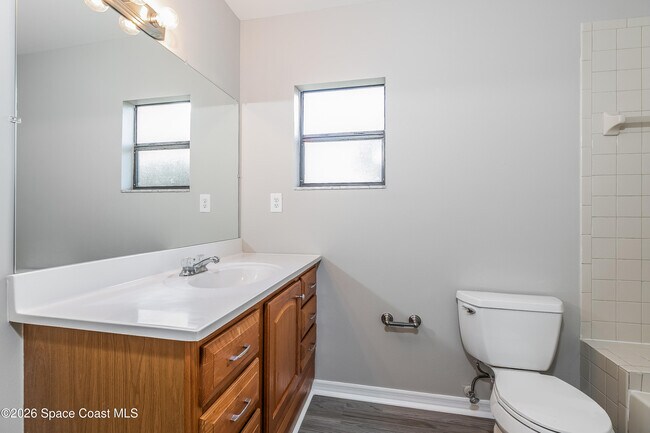 Building Photo - 1467 Dallam Ave NW