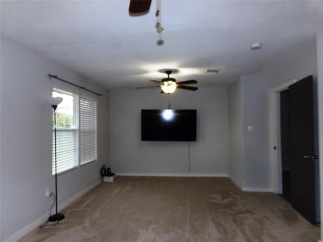Building Photo - 20804 Delorio St