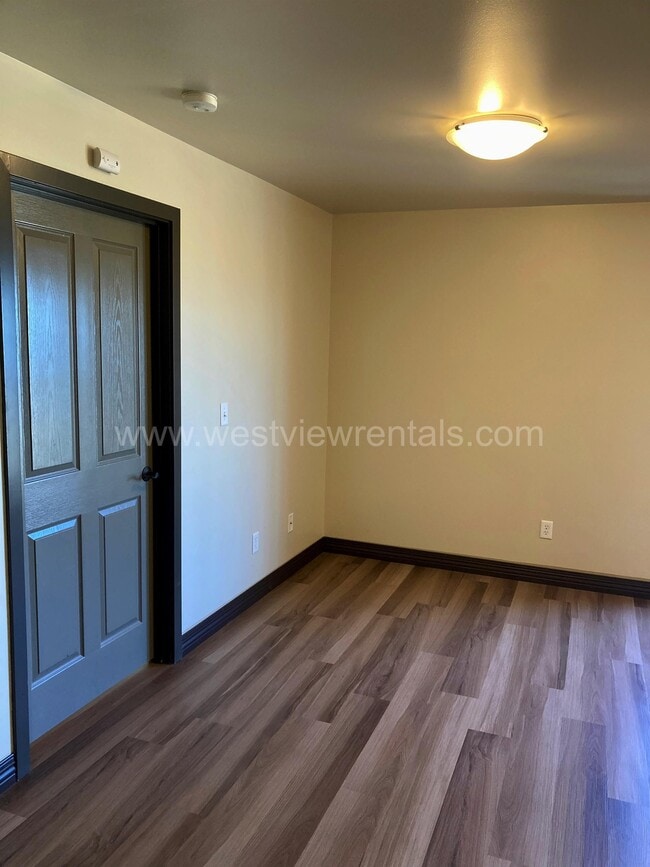 Interior Photo - Morse Landing - USIT