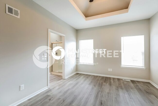 Building Photo - 5 Bedroom Pet-Friendly Home in Kansas City...