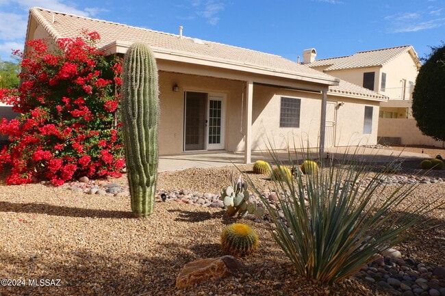 Building Photo - 6831 W Rifle Way