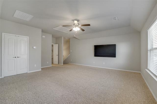 Building Photo - 821 Meadows Dr