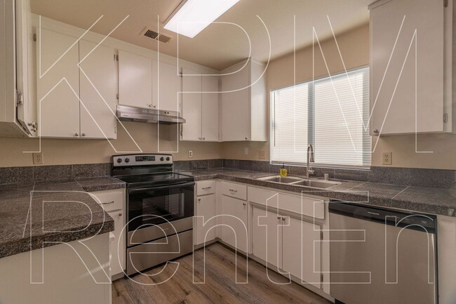 Building Photo - 9209 Fitzpatrick Cir