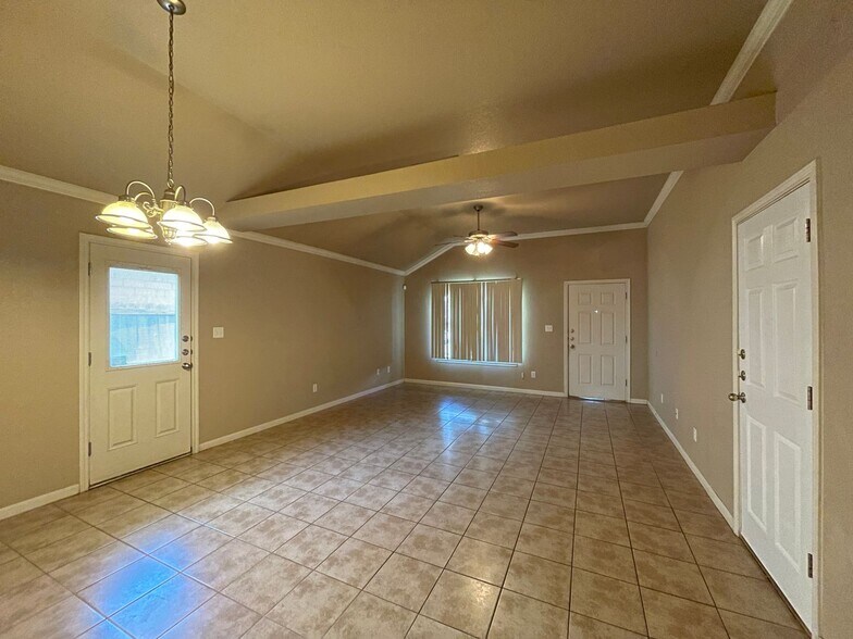 Building Photo - 1204 Powder River Dr