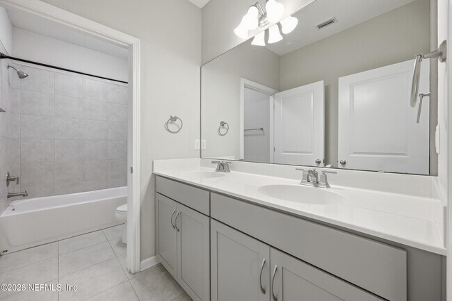 Building Photo - 321 Beale Ave