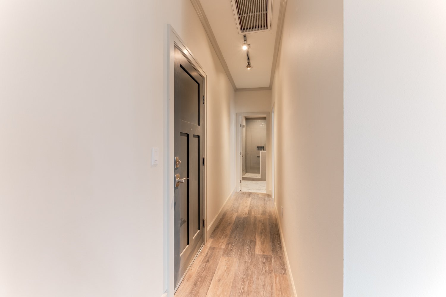 Building Photo - 107 W Dryden St