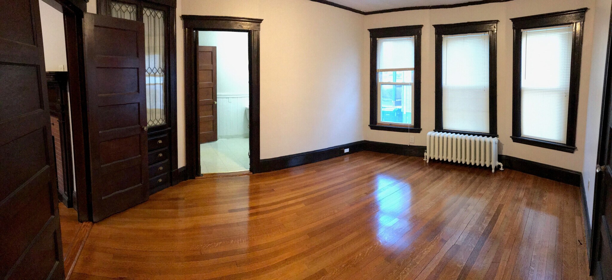 Master Bedroom - 82 Bridge St