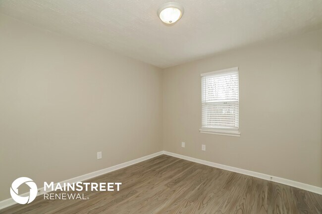 Building Photo - 5885 S Quail Dr