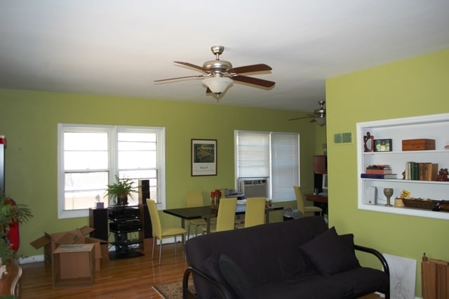 Building Photo - 768 E 900 S