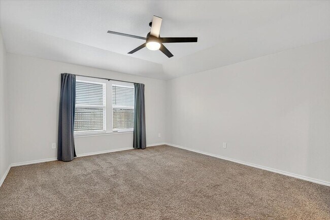 Building Photo - 3909 Shiva Dr