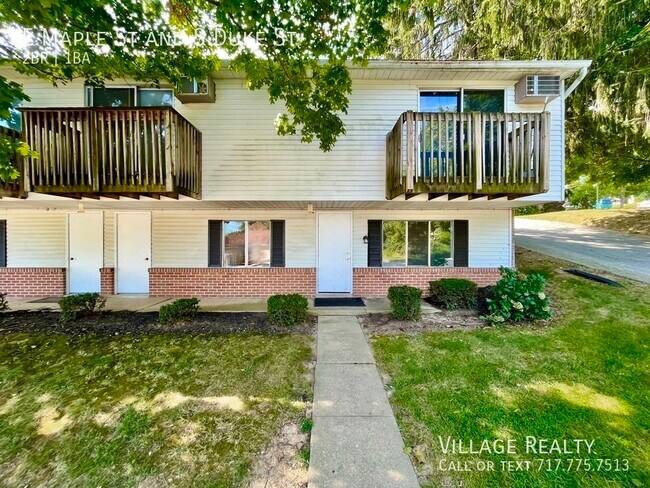 Building Photo - 461 E Maple St