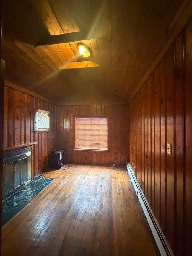 Building Photo - 20852 Ridgemont Rd