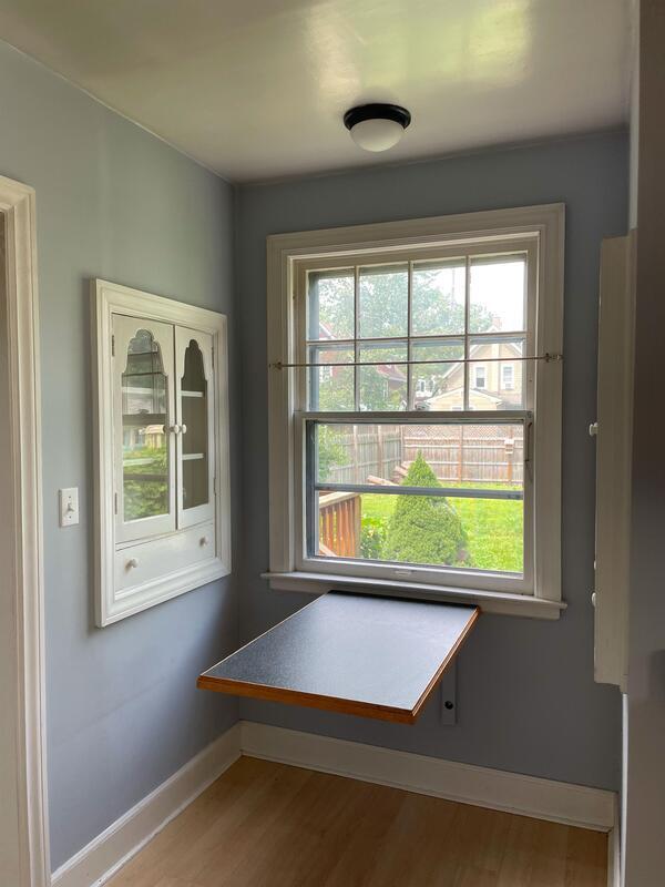 Building Photo - 927 Woodlawn Ave