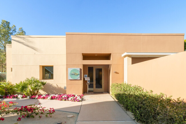 Building Photo - 60460 Desert Rose Dr