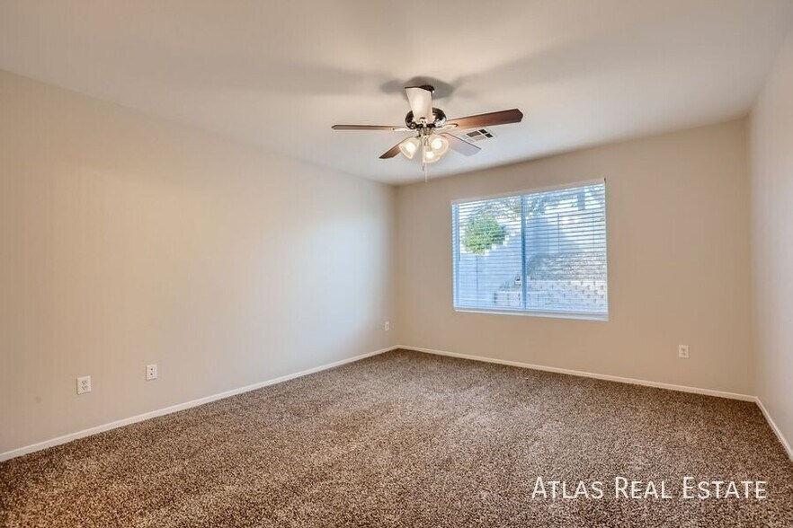 Building Photo - 5531 Los Lobos St