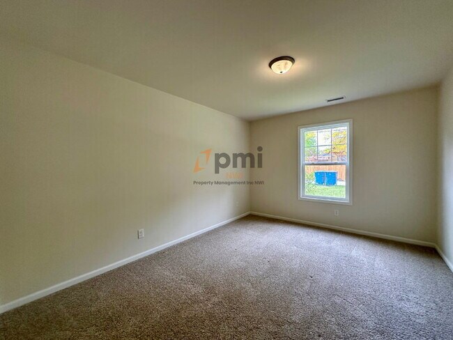 Building Photo - 122 - 124 Park Ave